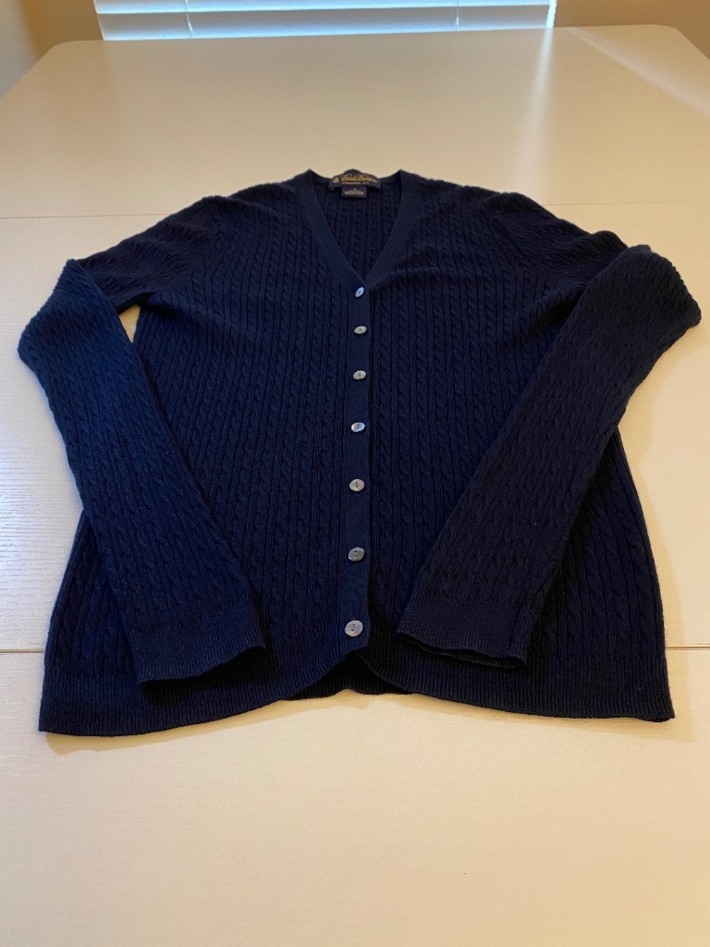 Brooks Brothers Women's Silk Cashmere Cable Knit Cardigan in Navy Size Small - Picture 3 of 10